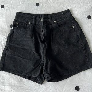 H&M black short